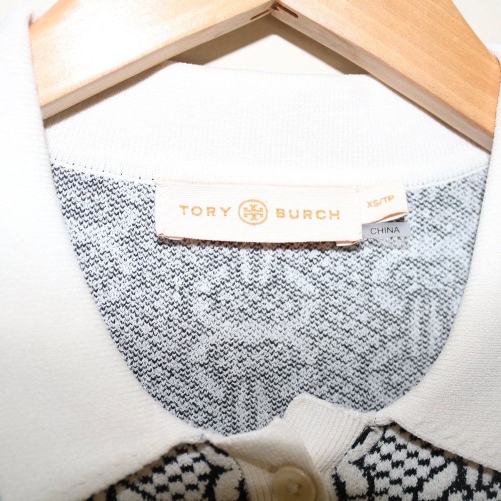 Tory Burch Gemini Link Sweater in Ivory/Black - Picture 5 of 12